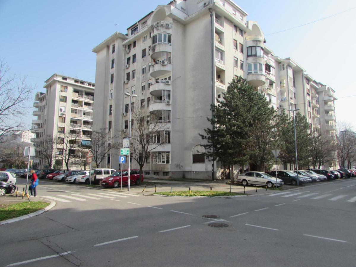 Ada City Break Belgrad Exteriör bild